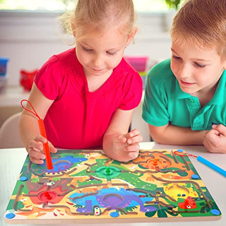 WOOD CITY Magnetic Maze Board Game